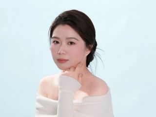 Adalinmiya Live Cam live cam beautiful face