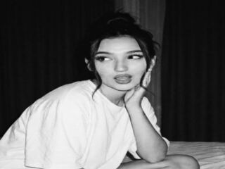 AlaiaHarpers Live Cam live cam huge cumshot