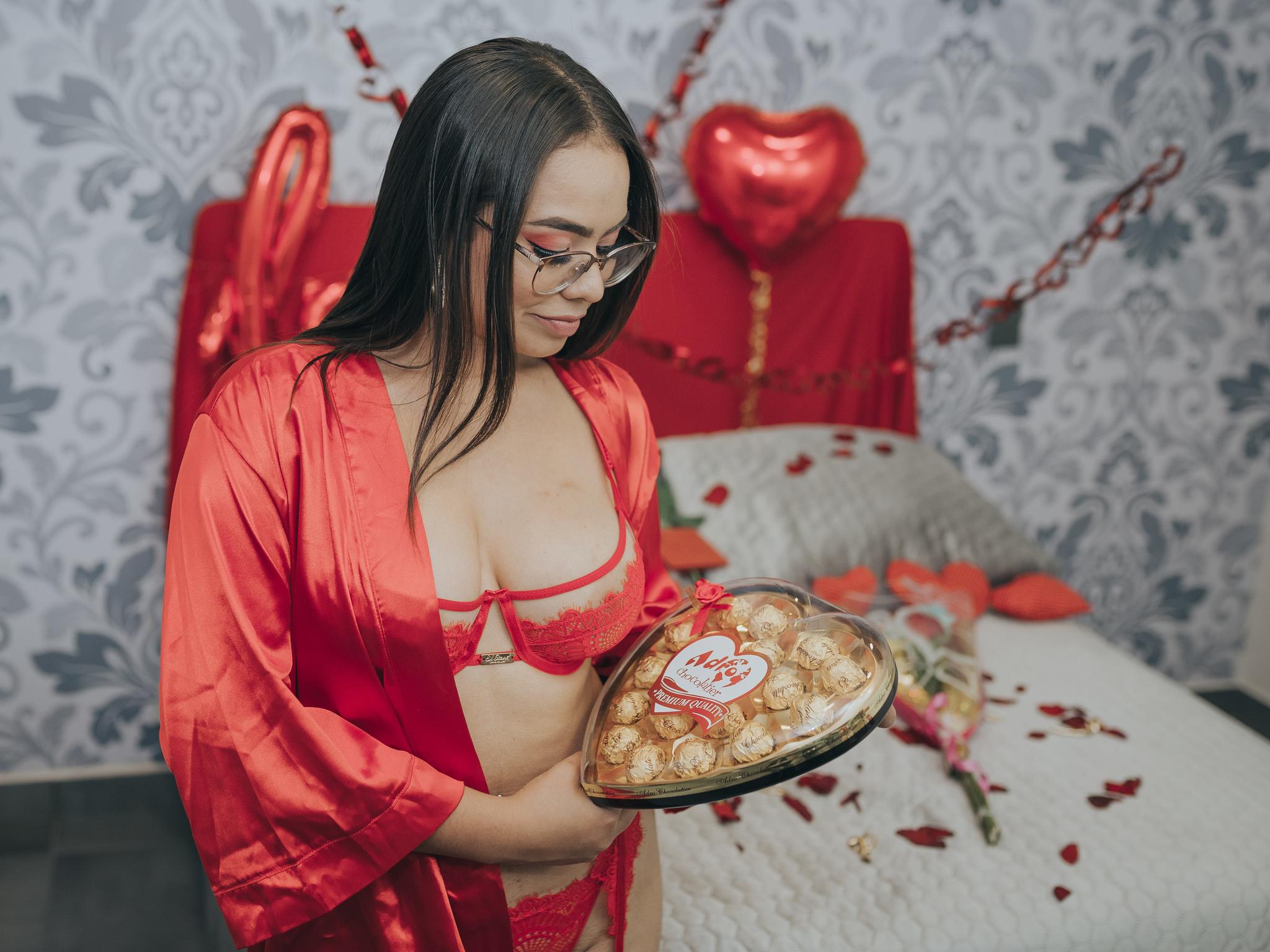 AliPetite18 Live Cam live cam ass bouncing