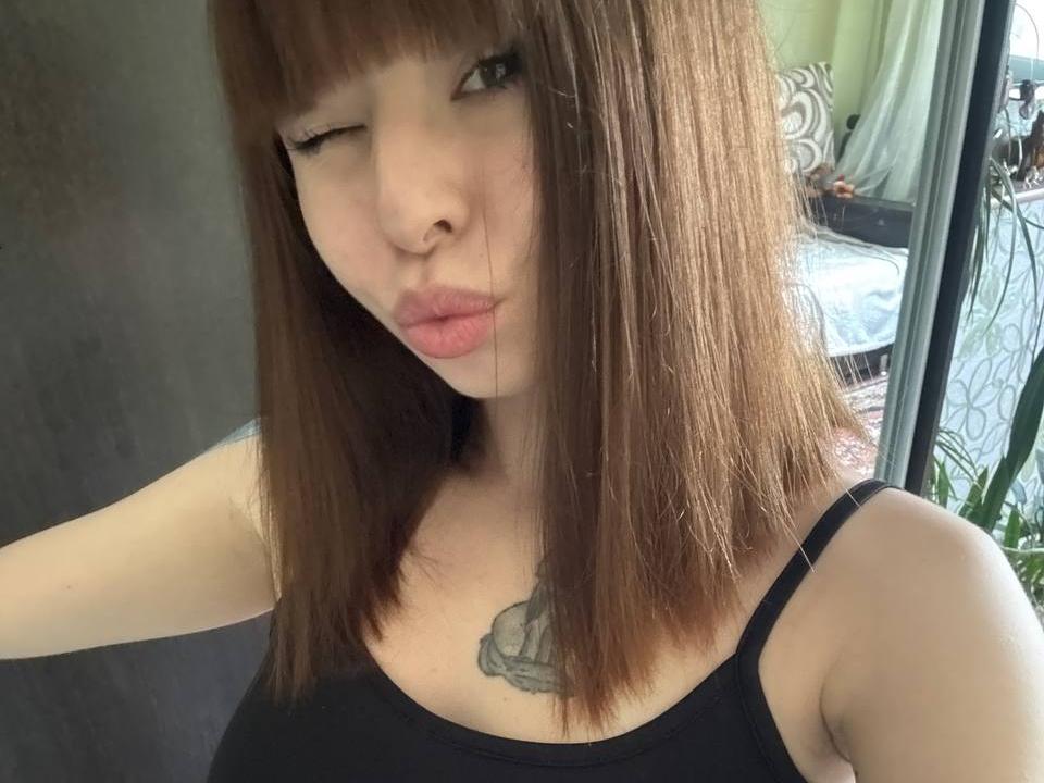 AmelliLess Live Cam live cam uniform