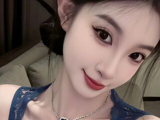 ClaraElla Live Cam live cam Mouth