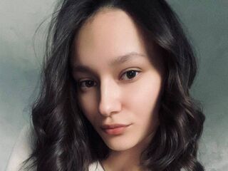 ElianaAdelizzi Live Cam live cam interview