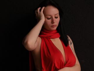 EliseOgden Live Cam live cam slender brunette