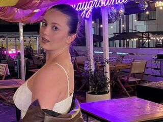 KyleeBig Live Cam live cam outdoor