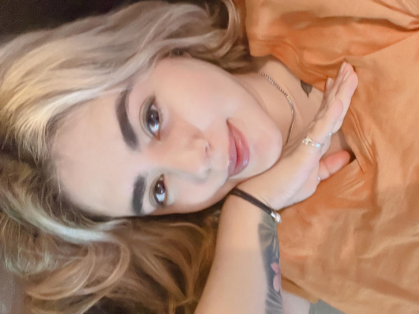 PamelaFI0RI Live Cam live cam homemade