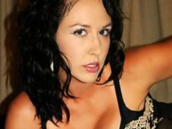 RavenVidVixxxen Live Cam live cam Friend