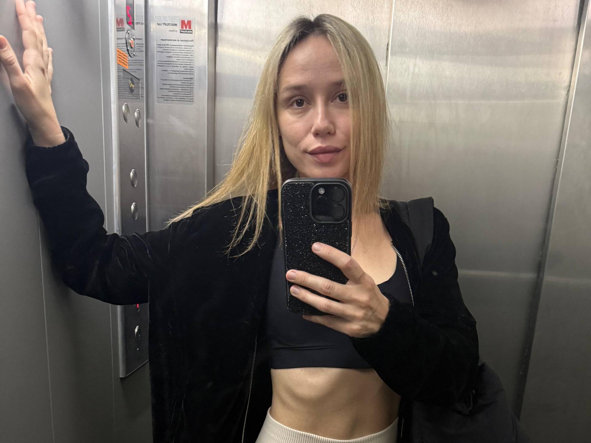 SexySecretGirl Live Cam live cam dripping wet pussy