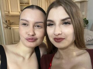 TondaAndGussie Live Cam live cam brunette milf